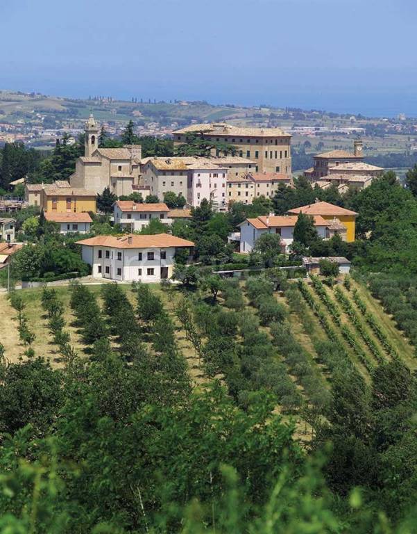 casa indipendente in vendita a Trecastelli