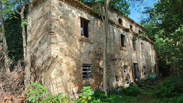casa indipendente in vendita a Trecastelli