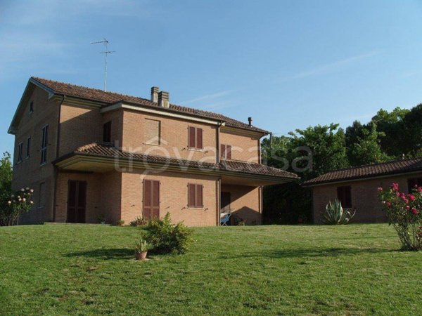 casa indipendente in vendita a Trecastelli
