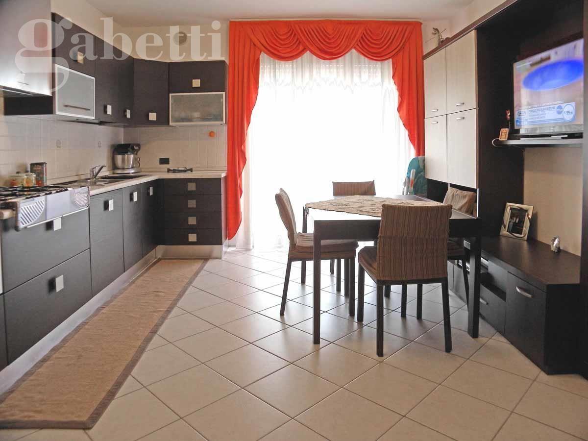 appartamento in vendita a Trecastelli in zona Ripe