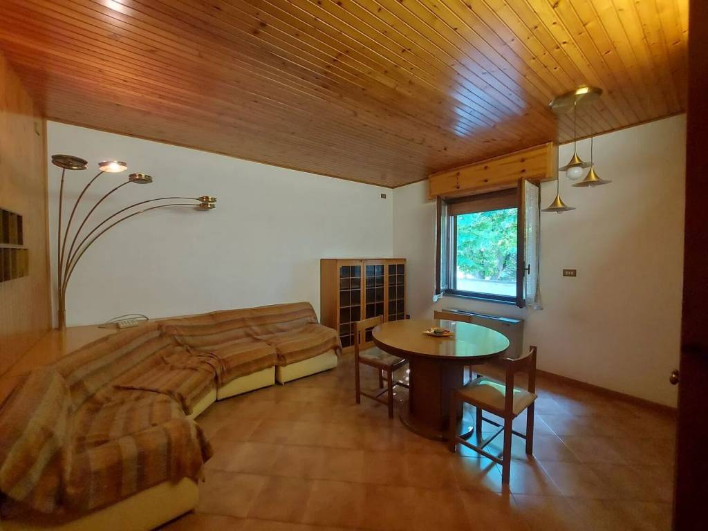 casa indipendente in vendita a Trecastelli in zona Ripe