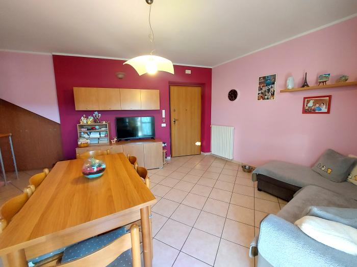 appartamento in vendita a Trecastelli in zona Ripe