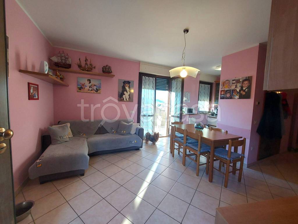 appartamento in vendita a Trecastelli