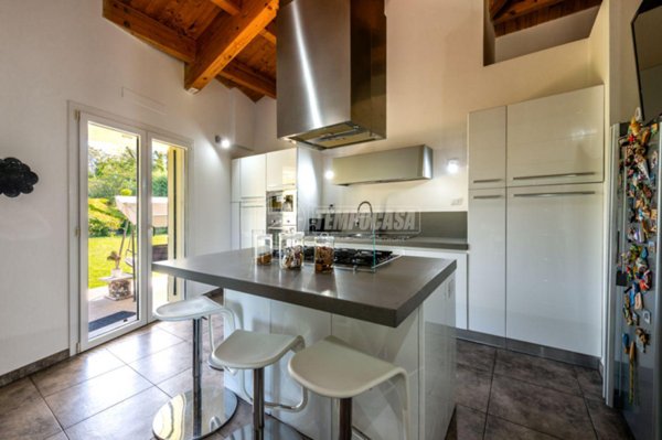 appartamento in vendita a Trecastelli in zona Ripe