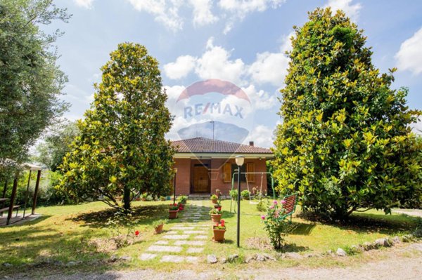 casa indipendente in vendita a Trecastelli in zona Ripe