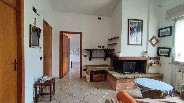 appartamento in vendita a Trecastelli in zona Croce