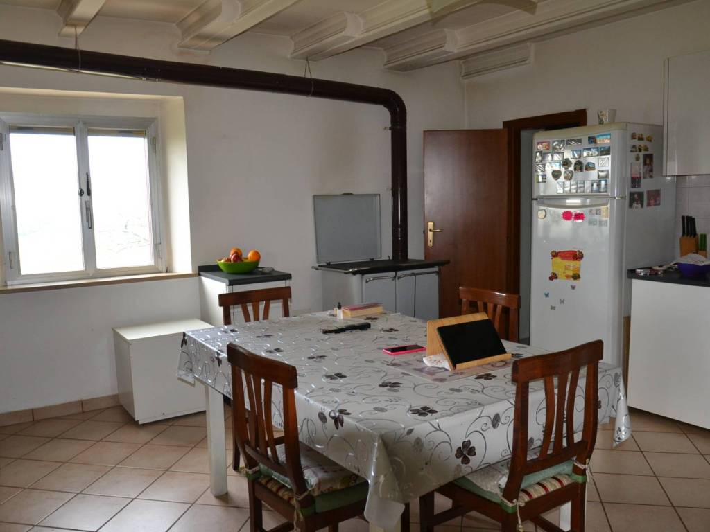 casa indipendente in vendita a Trecastelli in zona Ripe