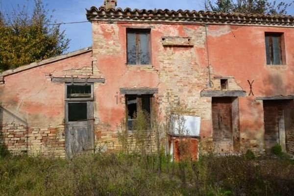 appartamento in vendita a Trecastelli in zona Ripe