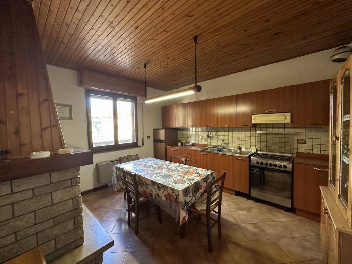 casa indipendente in vendita a Trecastelli in zona Ripe