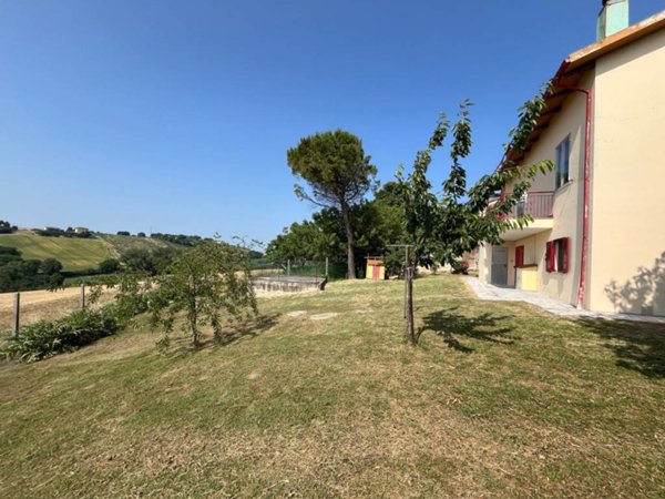casa indipendente in vendita a Trecastelli