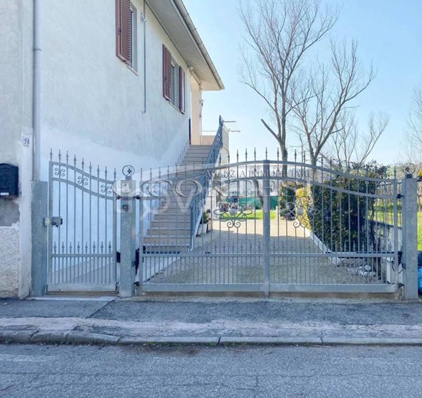 casa indipendente in vendita a Trecastelli