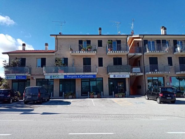 negozio in vendita a Trecastelli in zona Croce