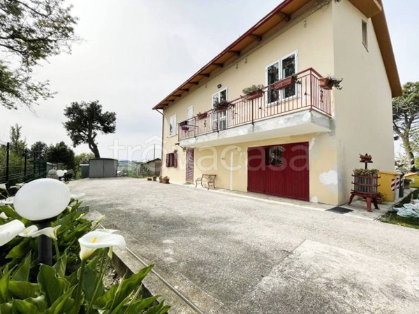 casa indipendente in vendita a Trecastelli in zona Ripe
