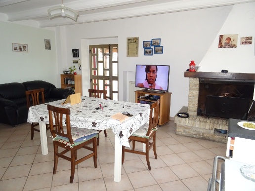 casa indipendente in vendita a Trecastelli in zona Ripe