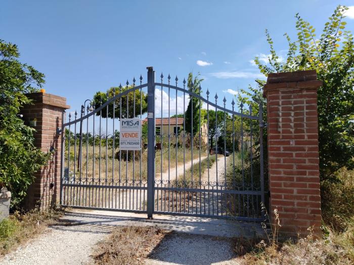 casa indipendente in vendita a Trecastelli
