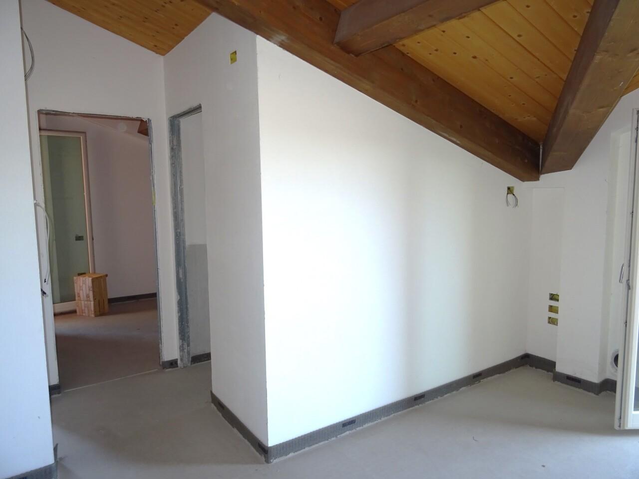 appartamento in vendita a Trecastelli in zona Ponterio