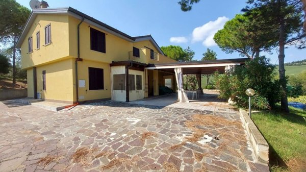 casa indipendente in vendita a Trecastelli