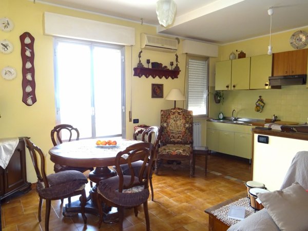appartamento in vendita a Trecastelli in zona Croce