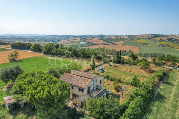 casa indipendente in vendita a Trecastelli