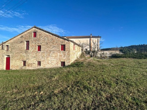 casa indipendente in vendita a Trecastelli in zona Monterado