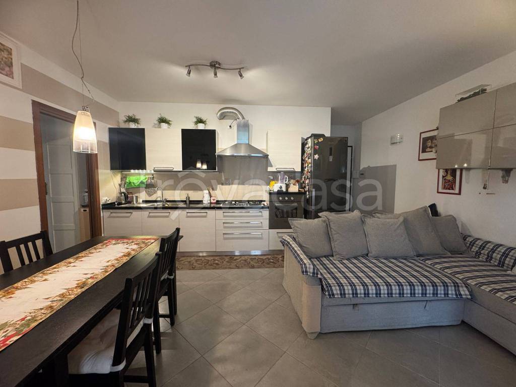 appartamento in vendita a Trecastelli in zona Monterado