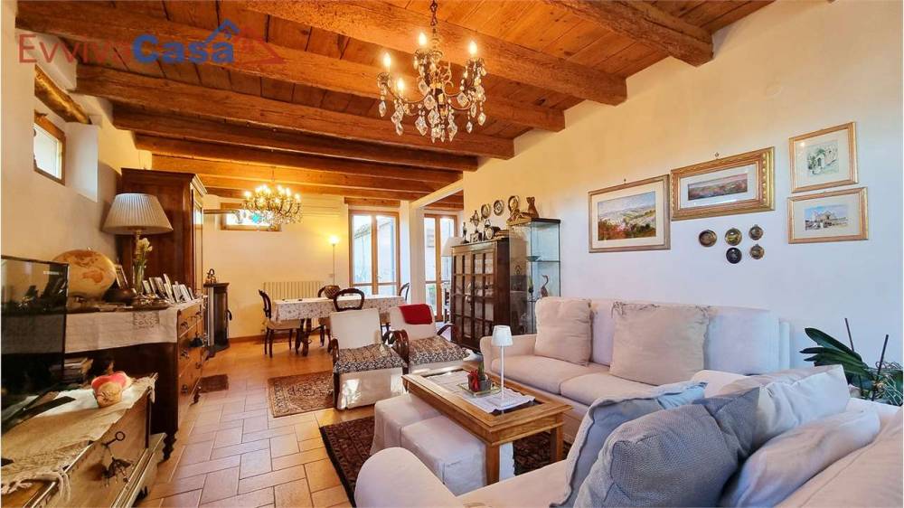 casa indipendente in vendita a Trecastelli in zona Ripe