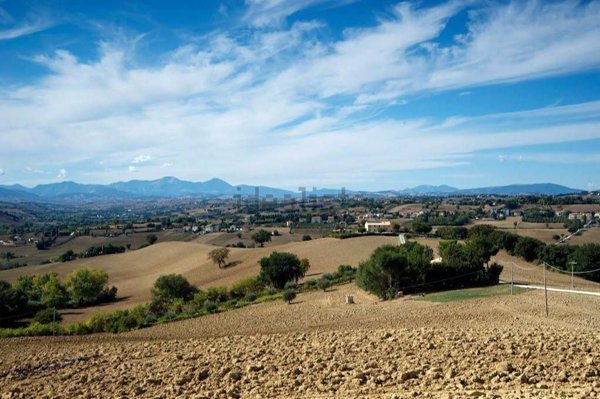 casa indipendente in vendita a Trecastelli