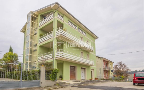 appartamento in vendita a Trecastelli in zona Ripe