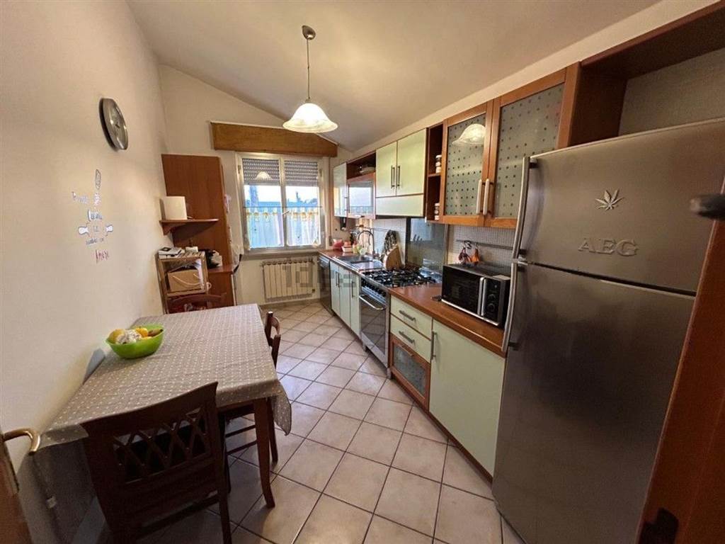 appartamento in vendita a Trecastelli in zona Croce