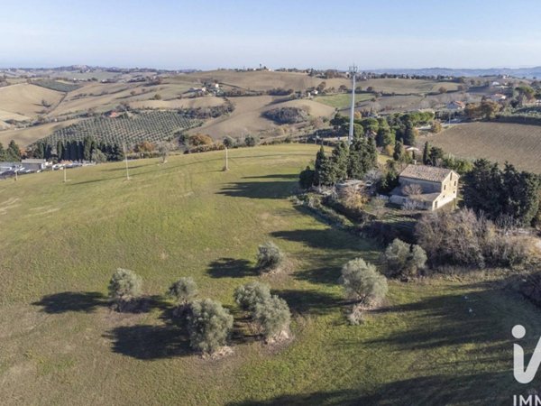 casa indipendente in vendita a Trecastelli