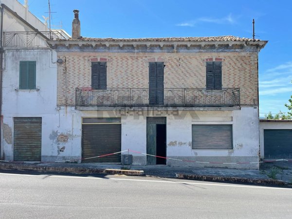 casa indipendente in vendita a Trecastelli
