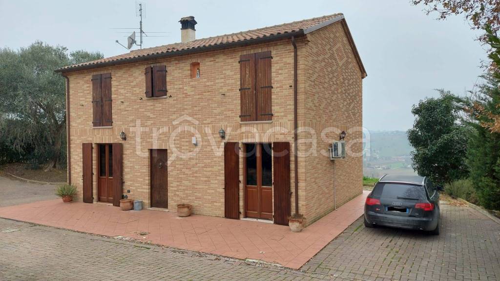 casa indipendente in vendita a Trecastelli