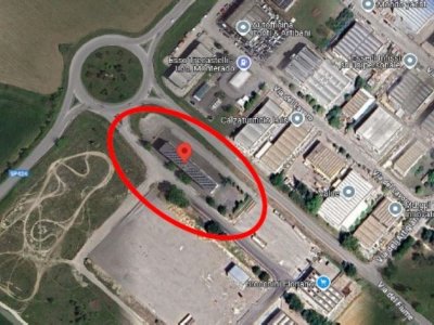 locale di sgombero in vendita a Trecastelli