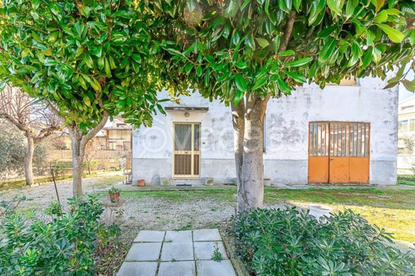 casa indipendente in vendita a Trecastelli in zona Ripe