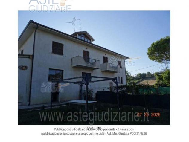 appartamento in vendita a Trecastelli in zona Ripe