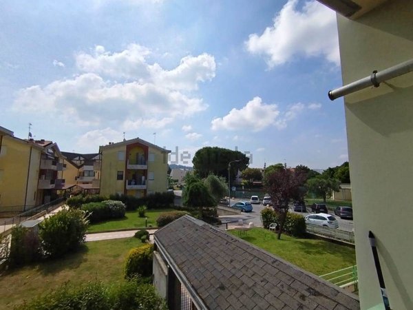 appartamento in vendita a Trecastelli in zona Ponterio