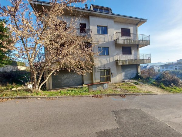 casa indipendente in vendita a Trecastelli