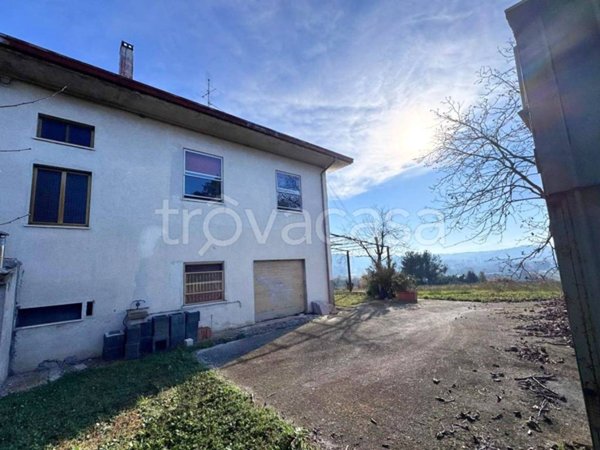 casa indipendente in vendita a Trecastelli in zona Ripe