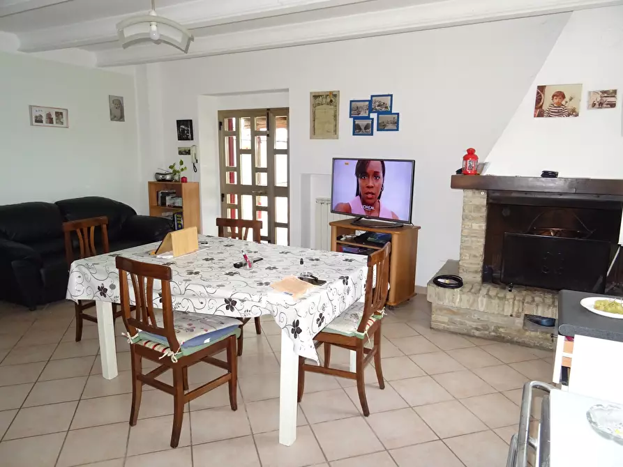 casa indipendente in vendita a Trecastelli in zona Ripe