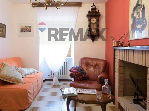 casa indipendente in vendita a Trecastelli in zona Ripe