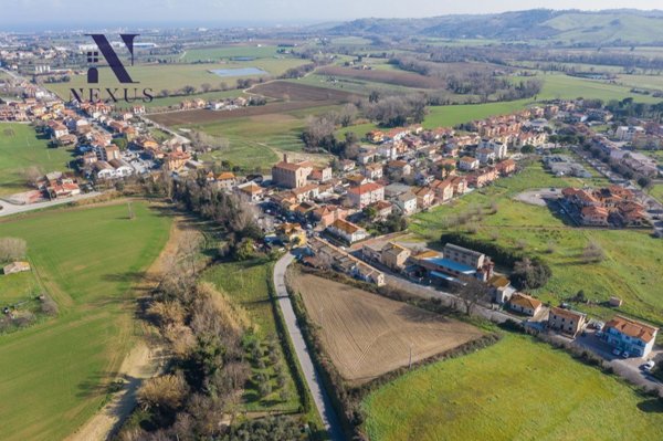 terreno edificabile in vendita a Trecastelli