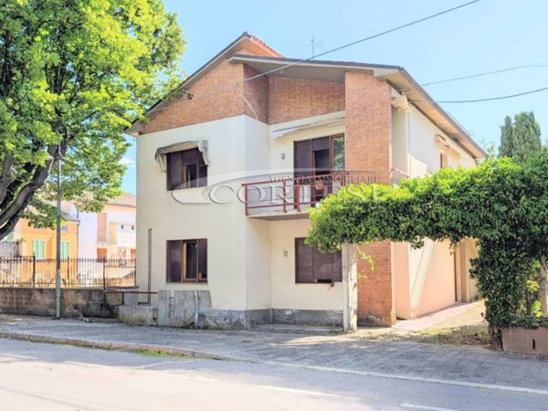 appartamento in vendita a Trecastelli in zona Ripe