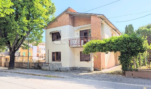 appartamento in vendita a Trecastelli in zona Ripe