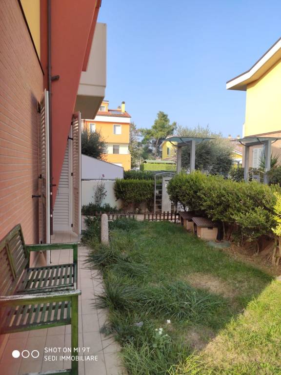 appartamento in vendita a Trecastelli in zona Ponterio