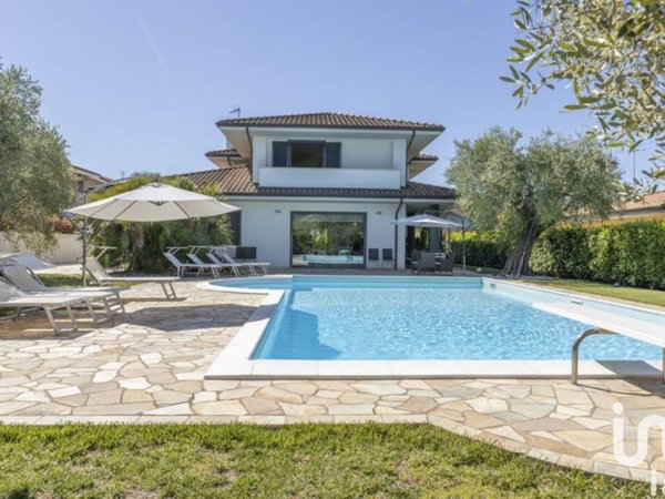 casa indipendente in vendita a Trecastelli in zona Monterado