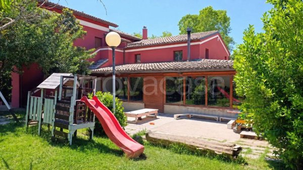 casa indipendente in vendita a Trecastelli