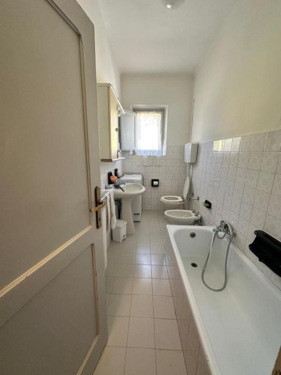 appartamento in vendita a Trecastelli in zona Castel Colonna