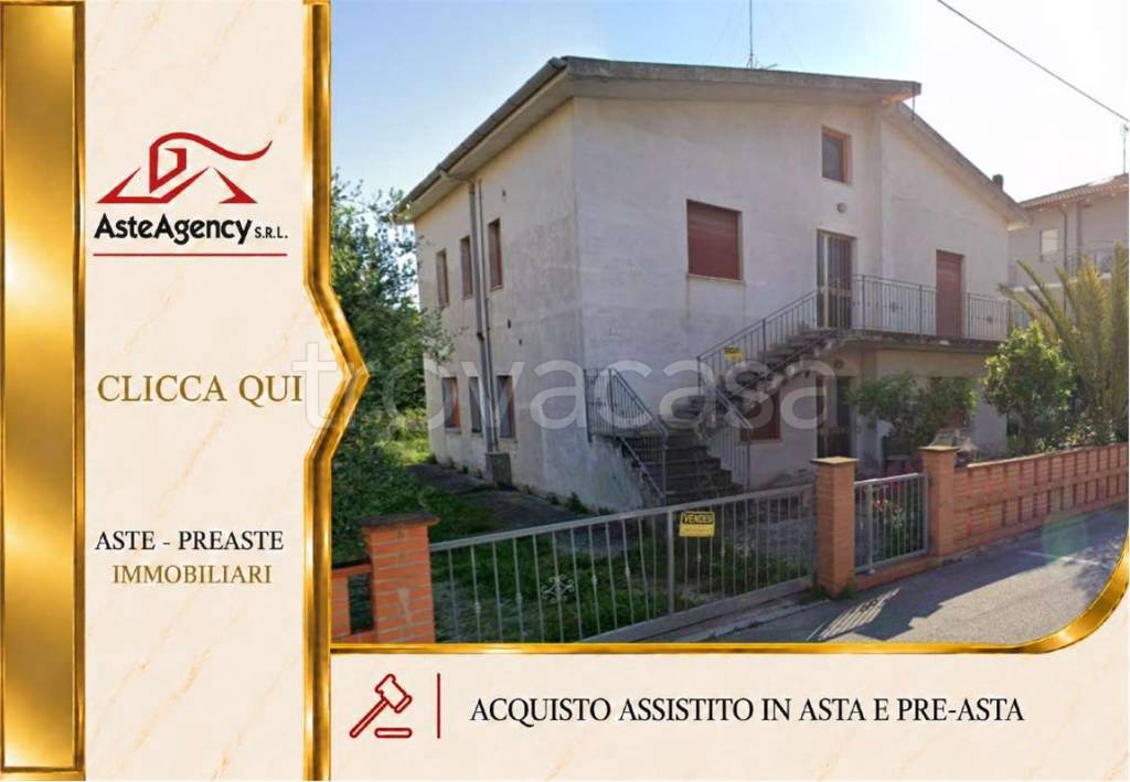appartamento in vendita a Trecastelli in zona Ponterio