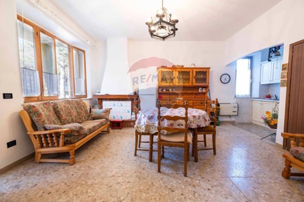 appartamento in vendita ad Apiro