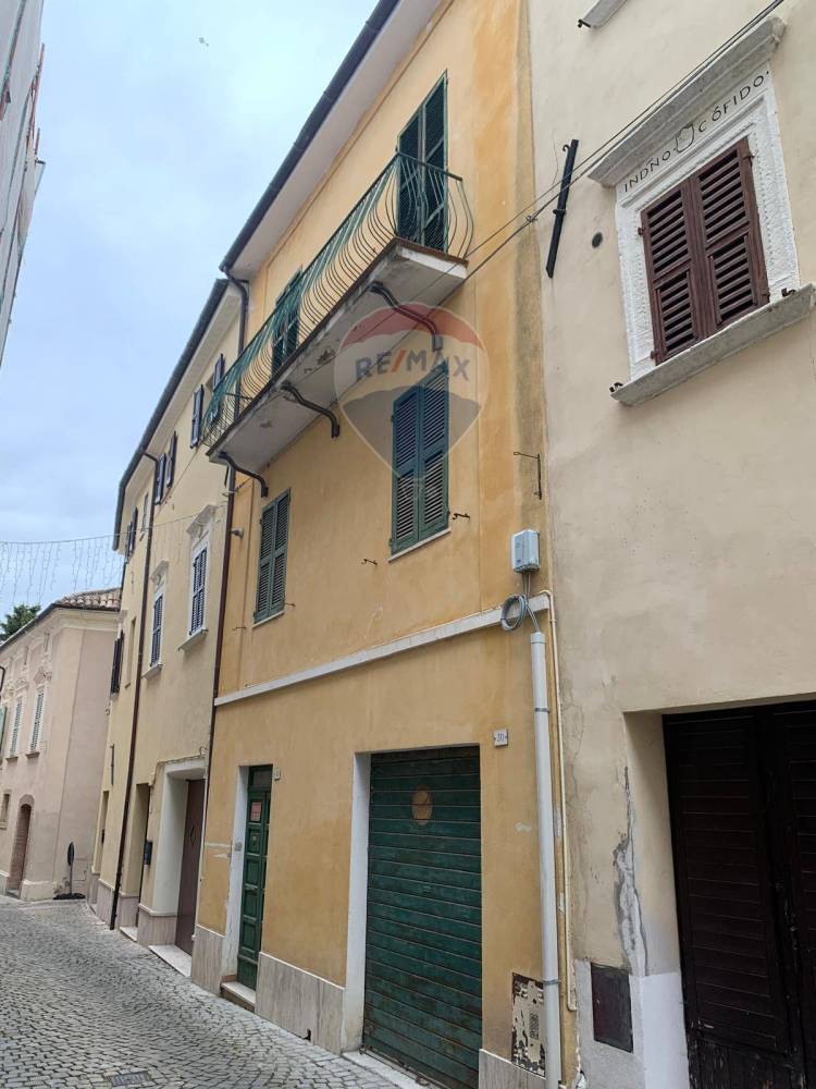 casa indipendente in vendita ad Apiro